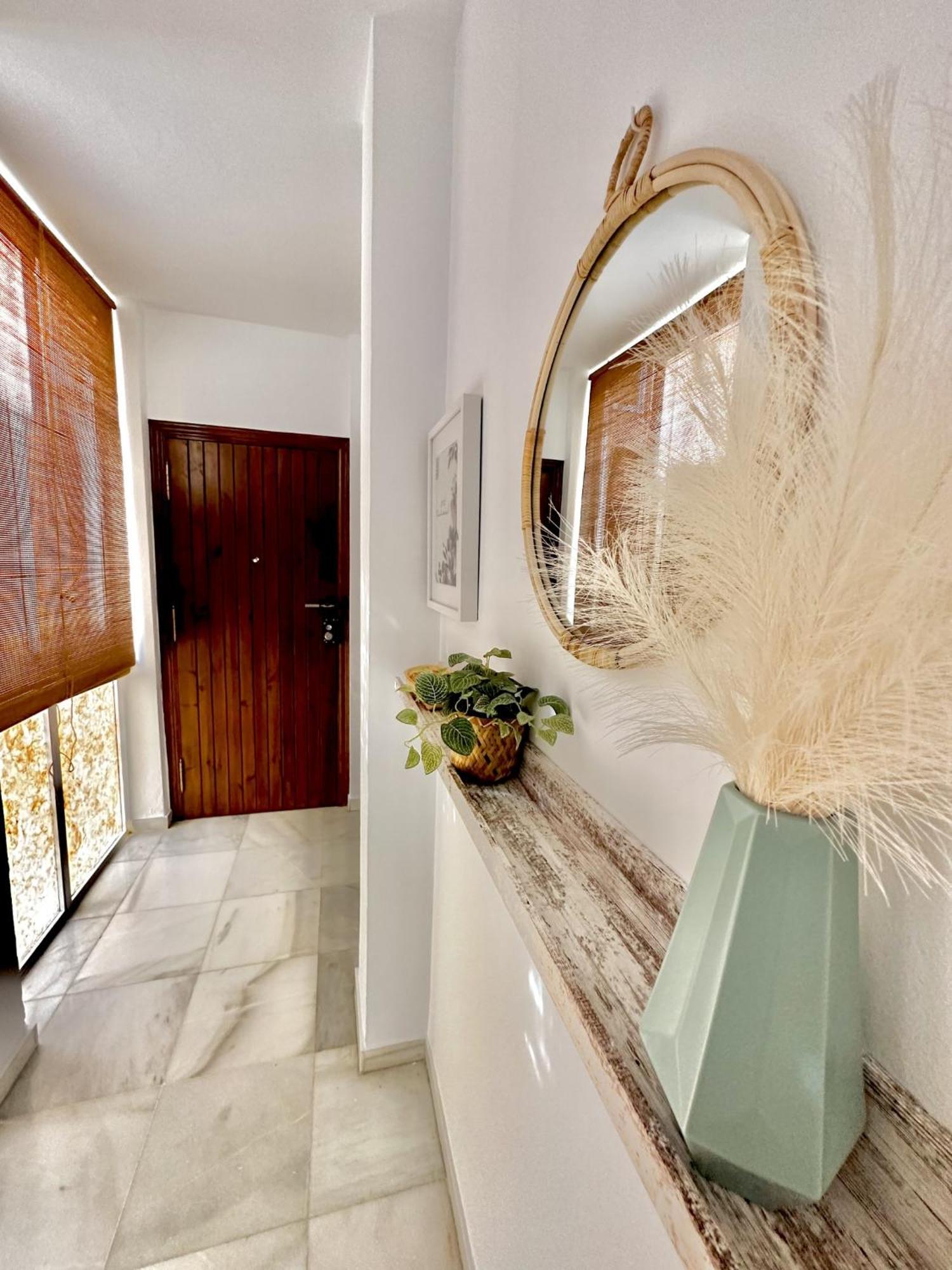 Apartamento Arellano Apartment การ์โมนา ภายนอก รูปภาพ