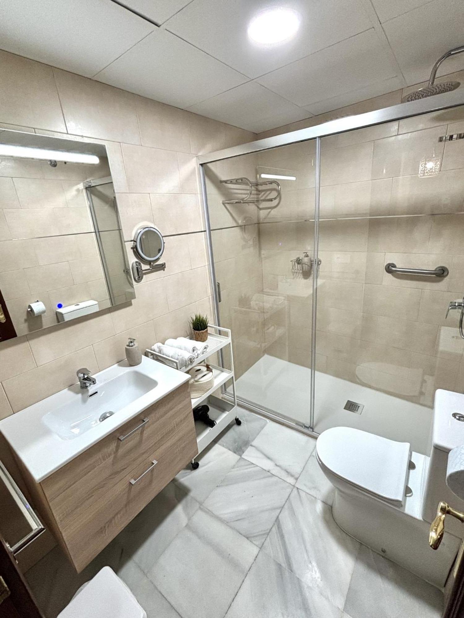 Apartamento Arellano Apartment การ์โมนา ภายนอก รูปภาพ