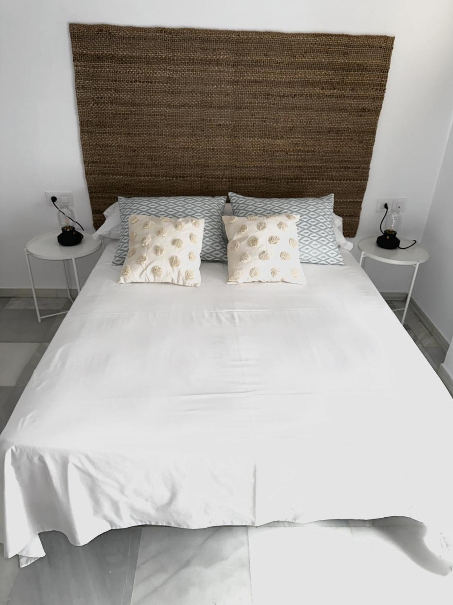 Apartamento Arellano Apartment การ์โมนา ภายนอก รูปภาพ