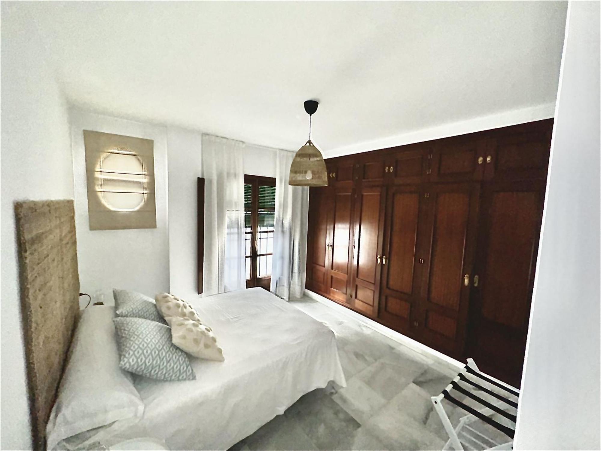 Apartamento Arellano Apartment การ์โมนา ภายนอก รูปภาพ